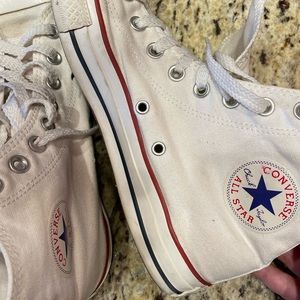 Women’s Chuck Taylor Converse High Tops White